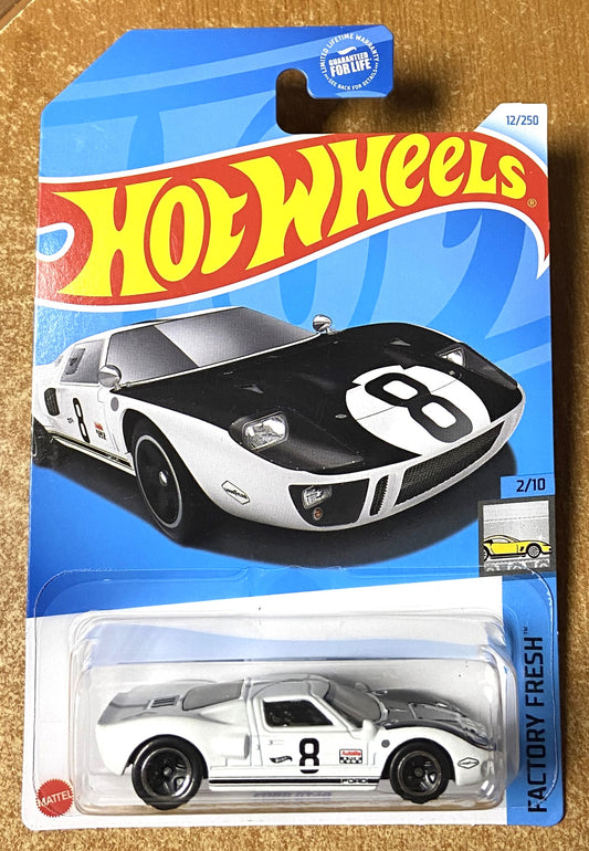 2024 Hot Wheels #12 Ford GT40 WHITE