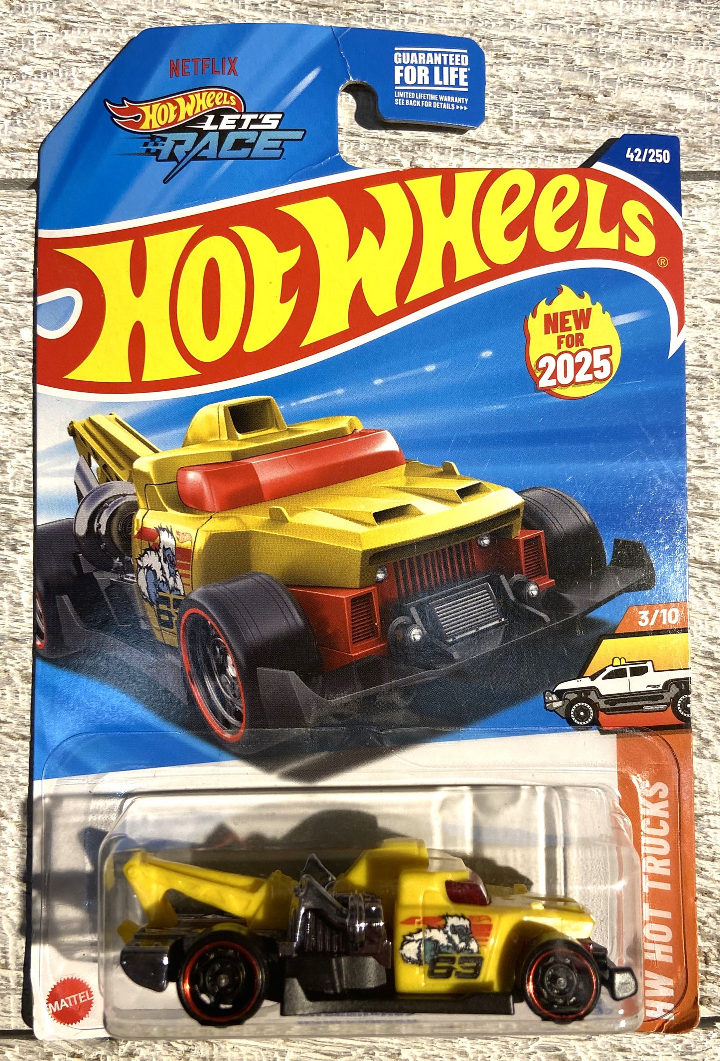 2025 Hot Wheels #42 Haulerback YELLOW