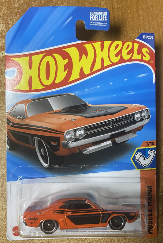 2025 Hot Wheels #131 71 Dodge Challenger ORANGE