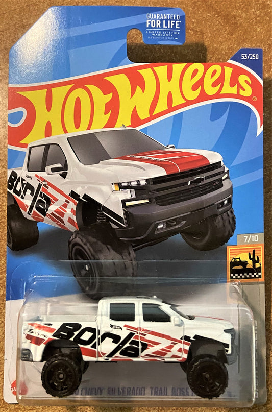 2022 Hot Wheels #53 19 Chevy Silverado Trail Boss WHITE