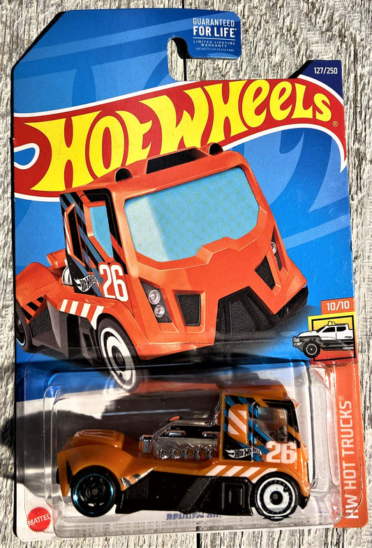 2022 Hot Wheels #127 Rennen Rig ORANGE
