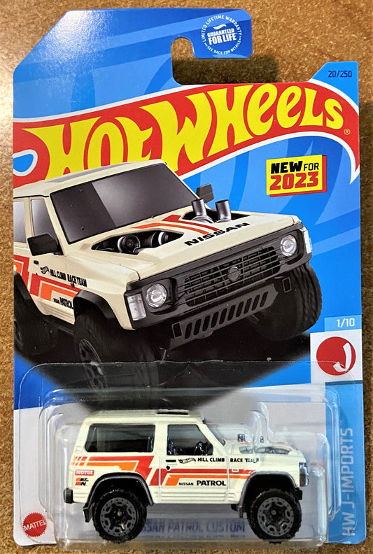 2023 Hot Wheels #20 Nissan Patrol Custom WHITE