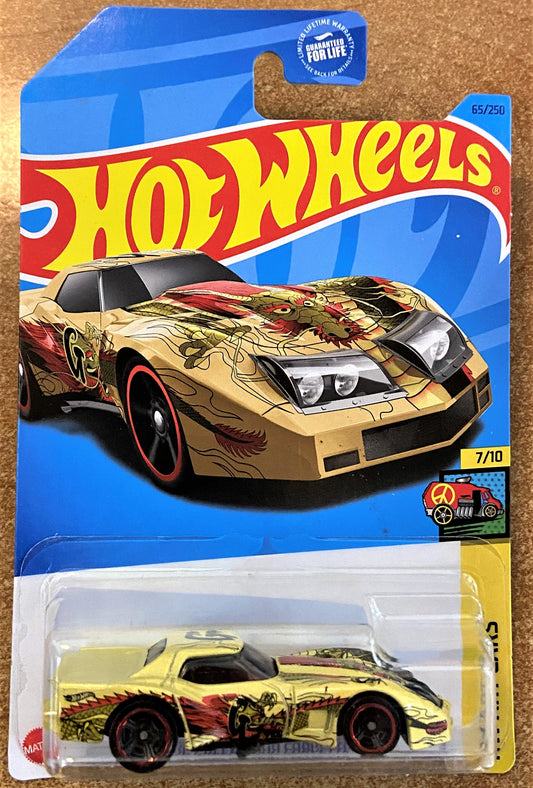 2023 Hot Wheels #65 76 Greenwood Corvette GOLD