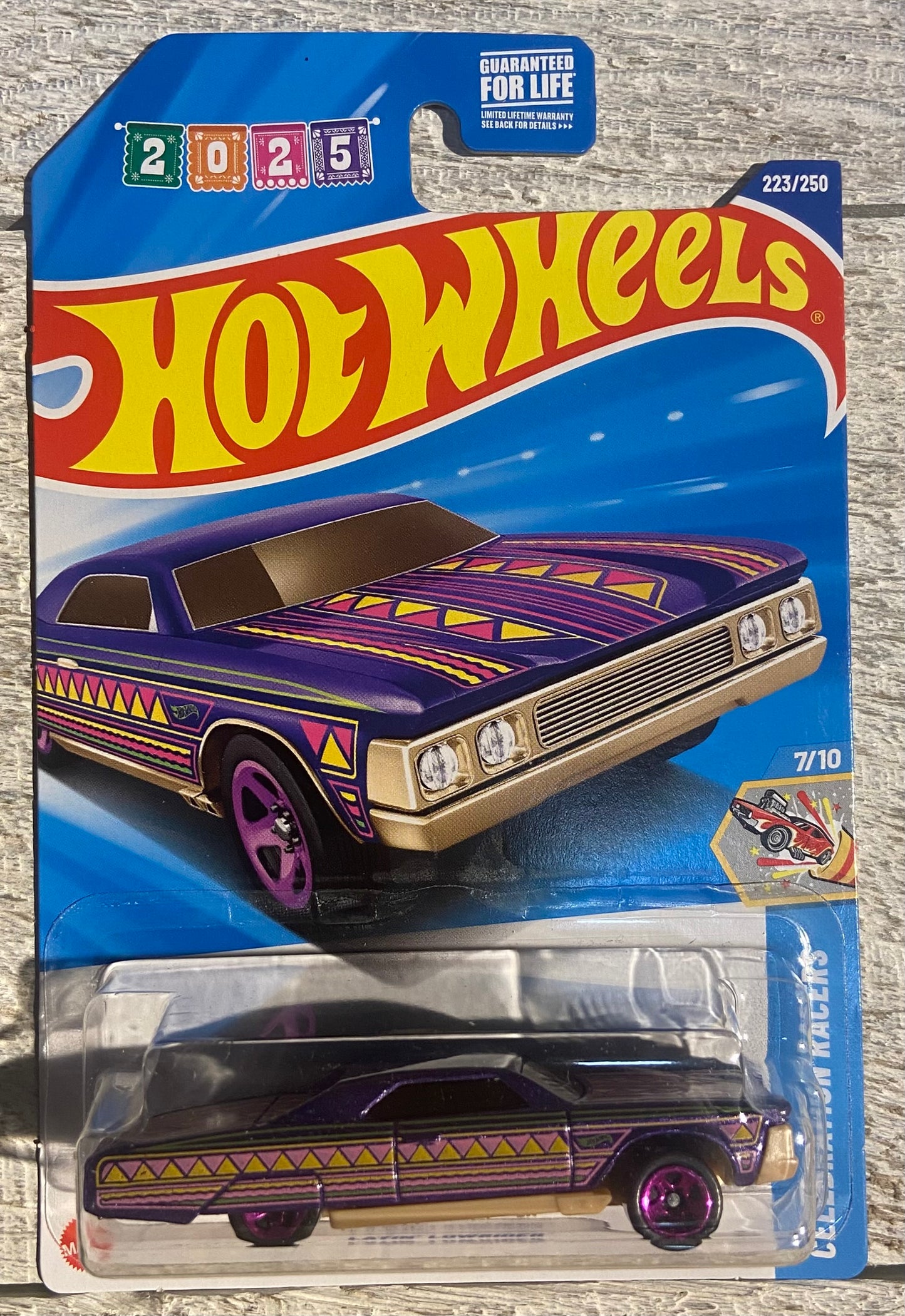 2025 Hot Wheels #223 Layin' Lowrider PURPLE