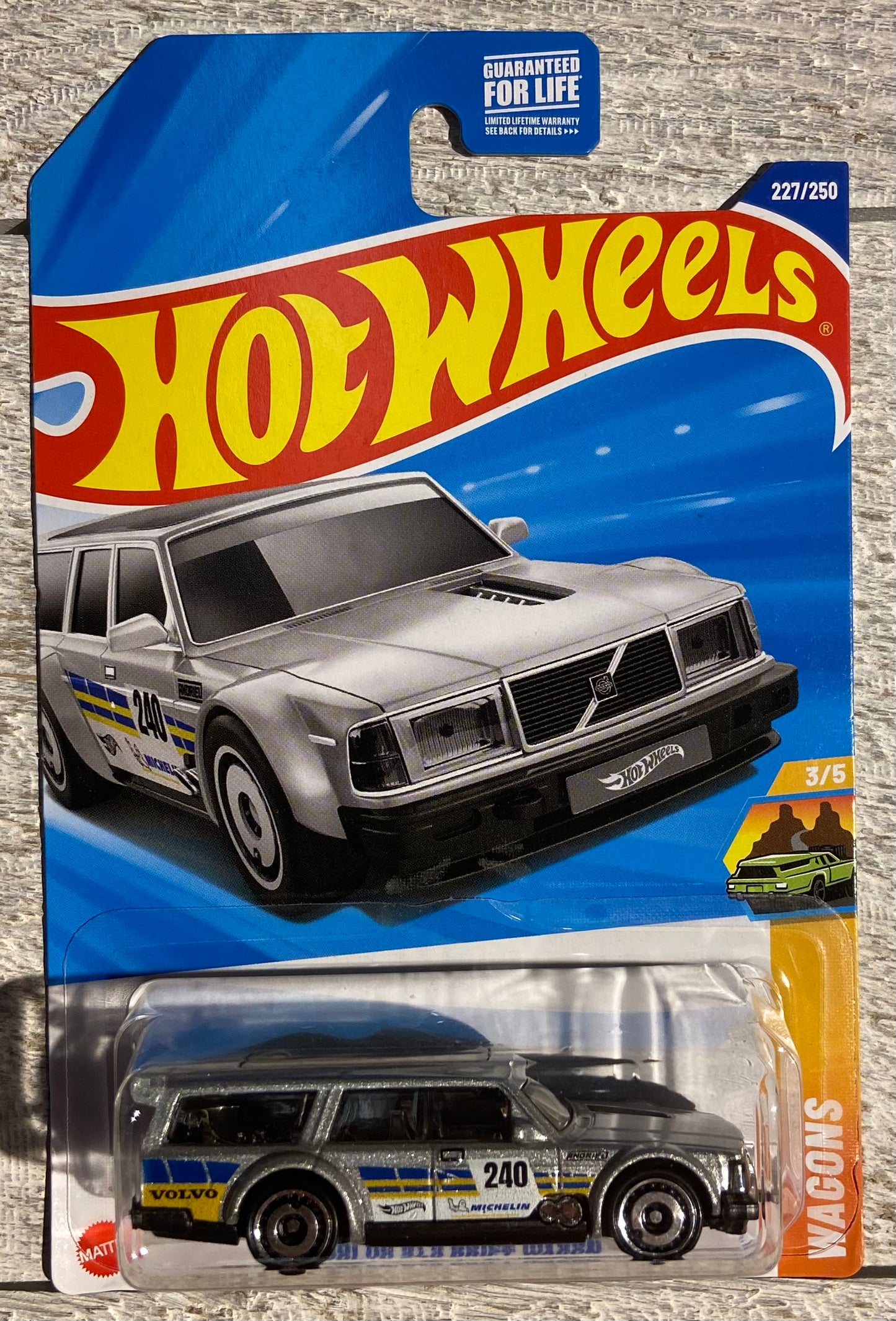 2025 Hot Wheels #227 Volvo 24 Drift Wagon SILVER