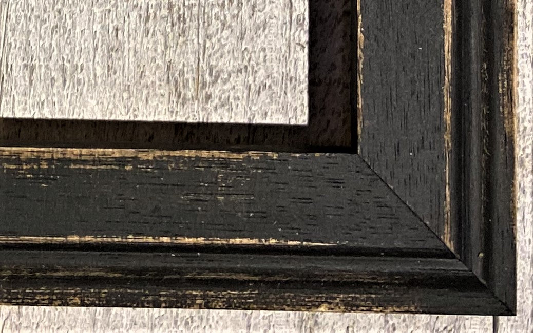 Picture Frame 1-3/4" Caviar Distressed F010-415