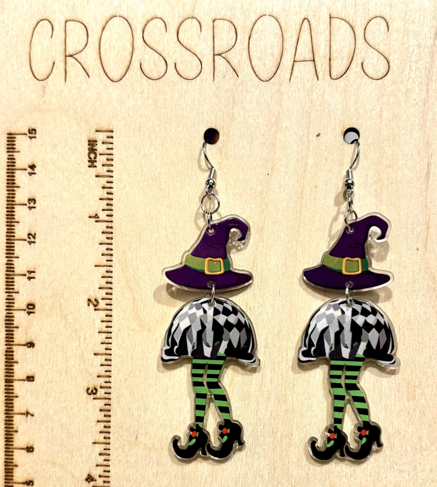 Acrylic Earrings Witch - White/Black - BE108