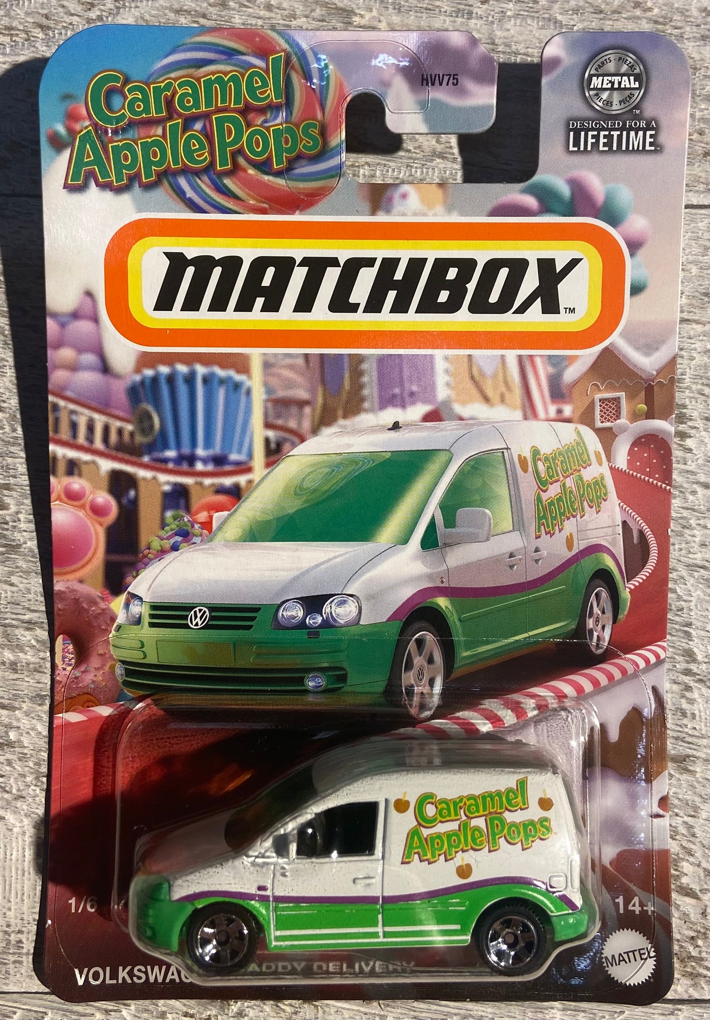 2025 Matchbox Candy Car #1 Volkswagen Caddy Delivery CARAMEL APPLE POPS