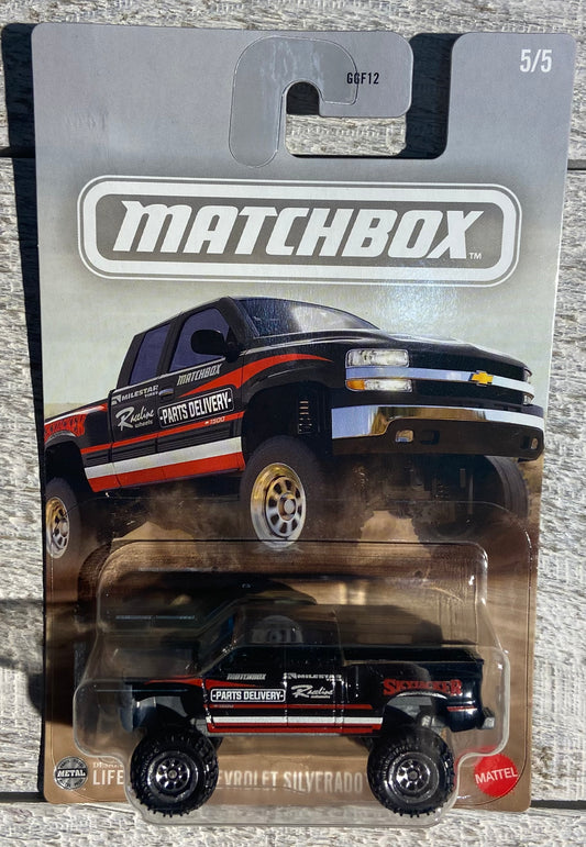 2025 Matchbox Trucks #5 Chevy Silverado 4x4