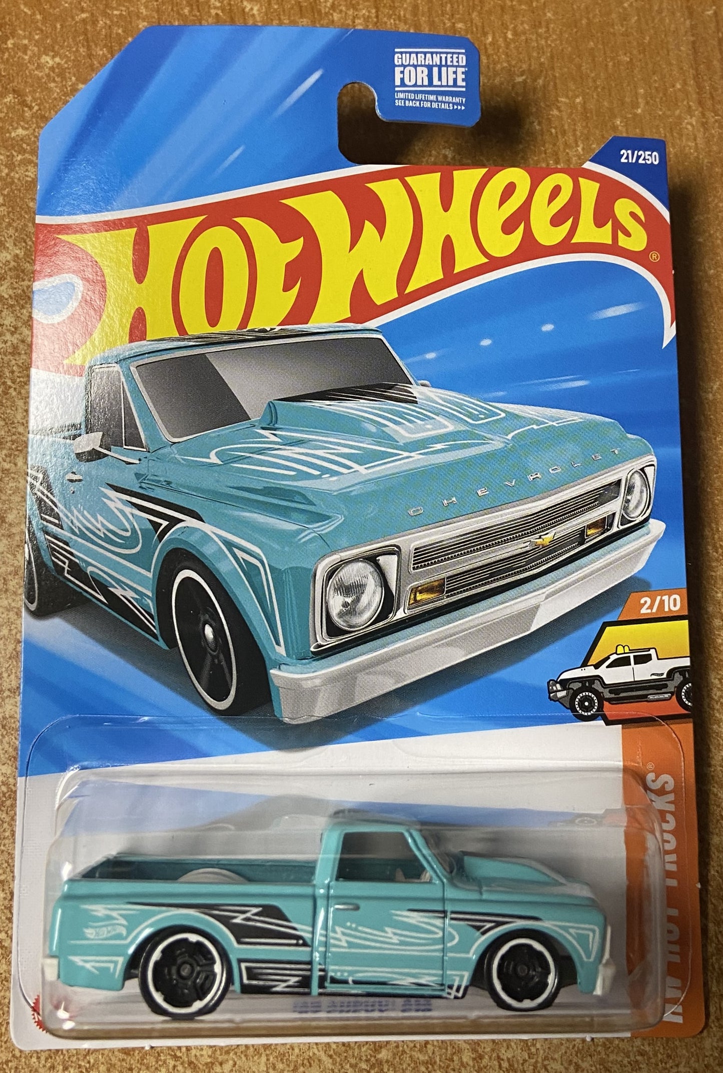2025 Hot Wheels #21 67 Chevy C10 GREEN