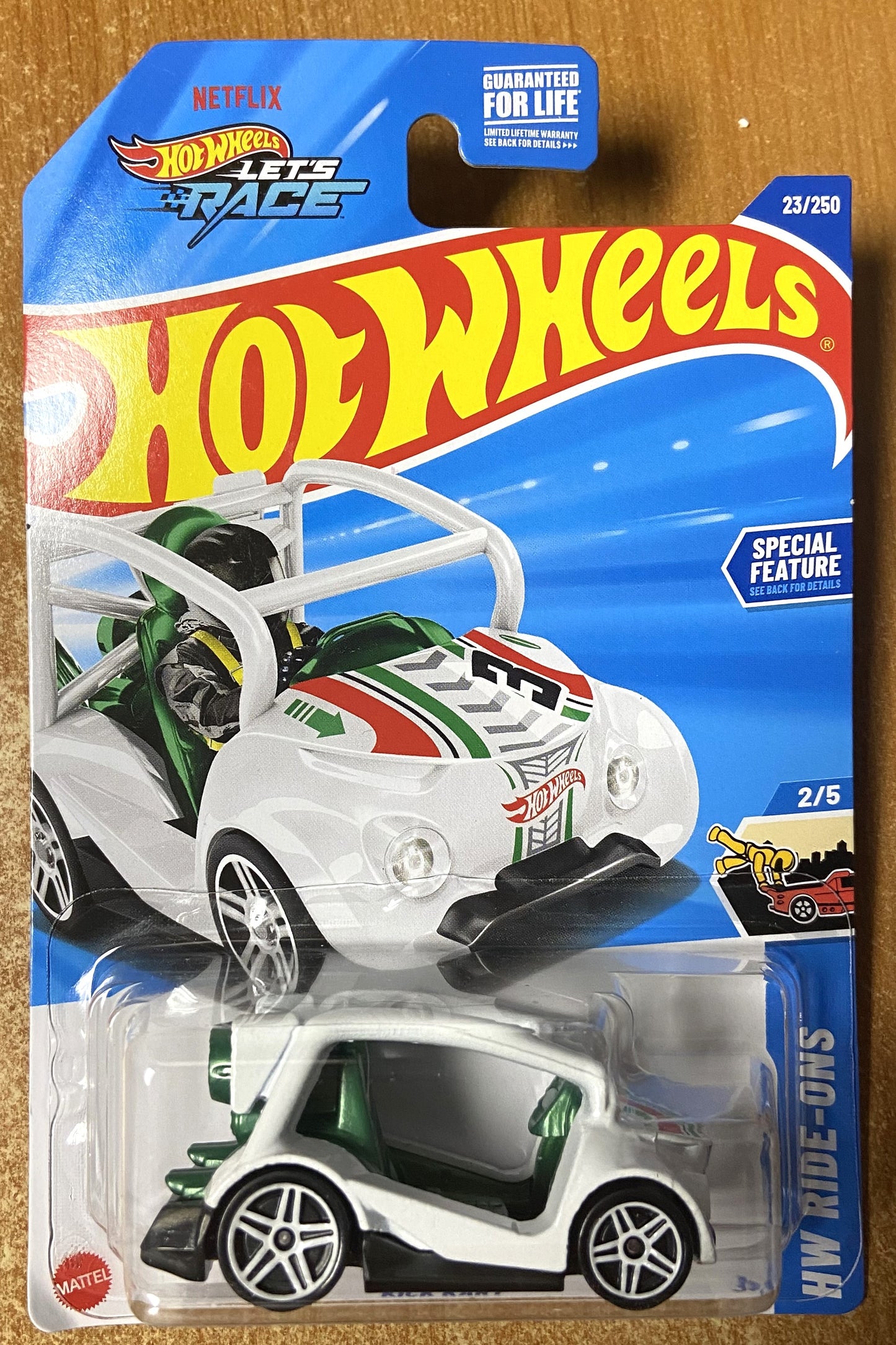 2025 Hot Wheels #23 Kick Kart WHITE