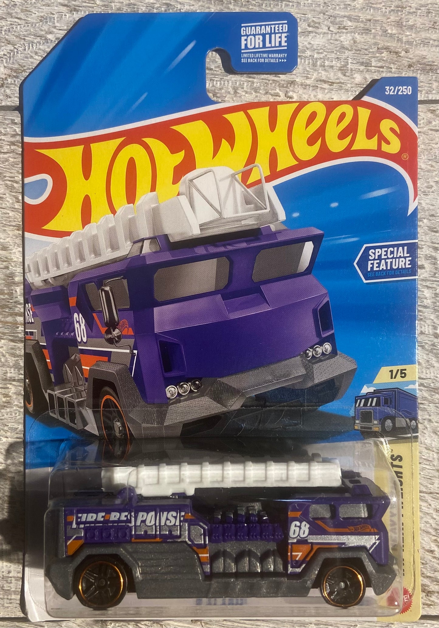 2026 Hot Wheels #32 5-Alarm PURPLE