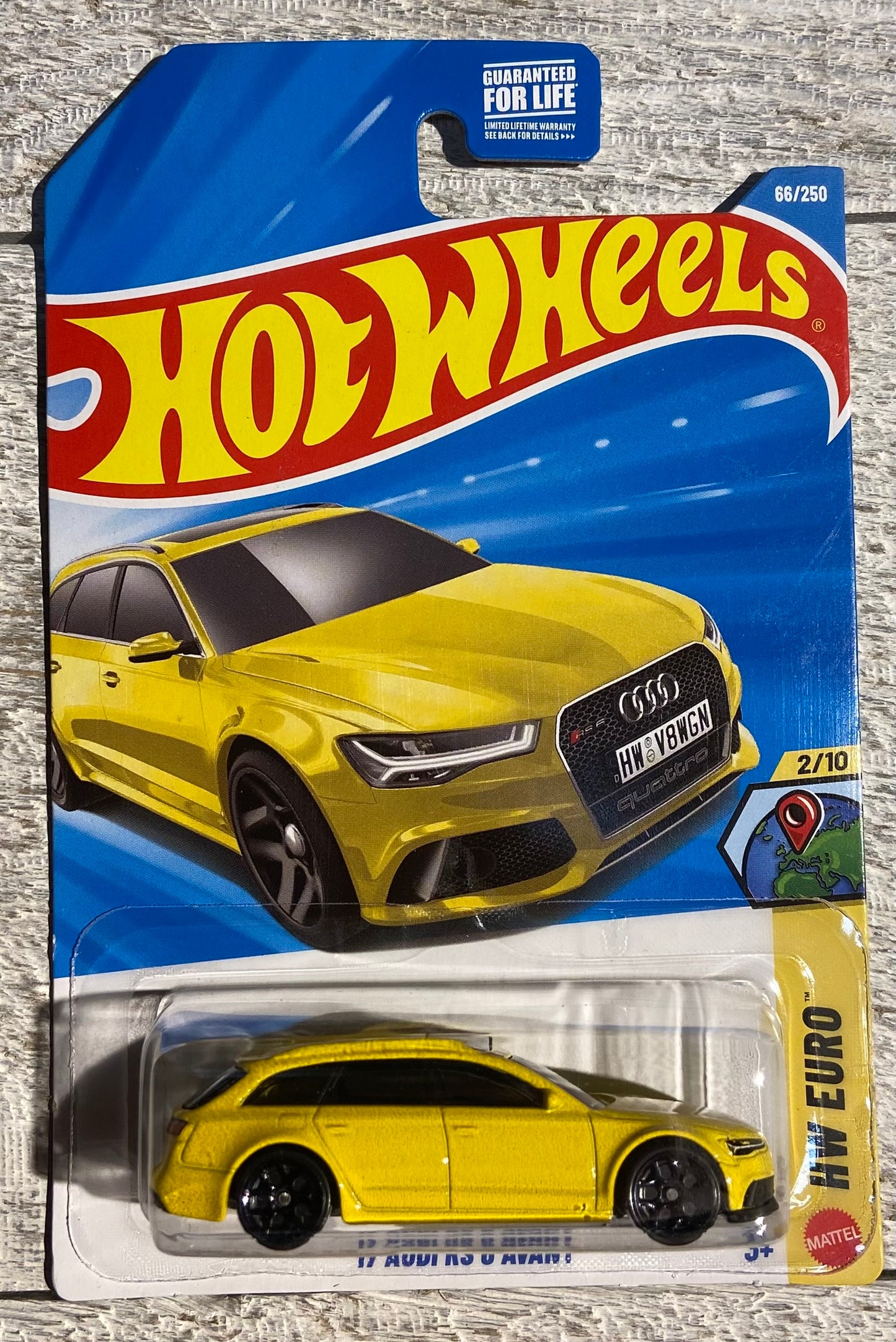2026 Hot Wheels #66 17 Audi RS 6 Avant YELLOW