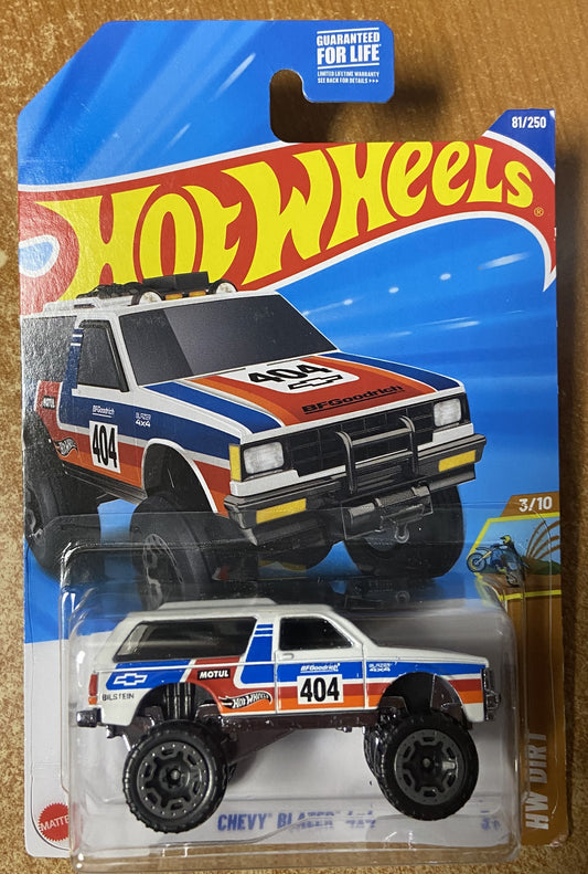 2025 Hot Wheels #81 Chevy Blazer 4x4 WHITE