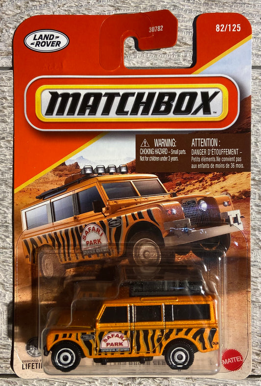2025 Matchbox #82 1966 Land Rover Gen II