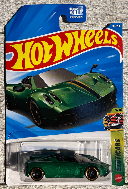 2026 Hot Wheels #101 17 Pagani Huayra Roadster GREEN