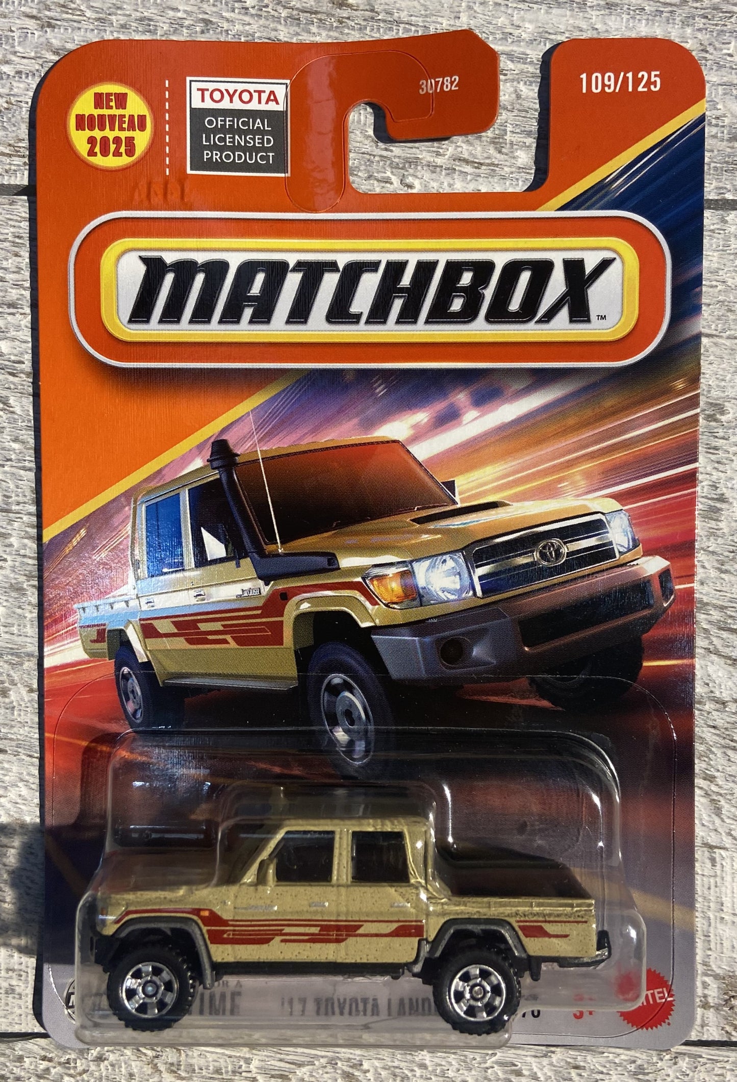 2025 Matchbox #109 17 Toyota Land Cruiser 78