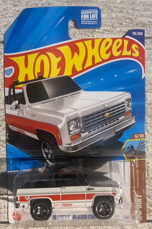2025 Hot Wheels #115 75 Chevy Blazer Custom WHITE