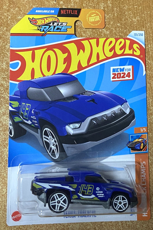 2024 Hot Wheels #131 Terra-Tracktyl BLUE