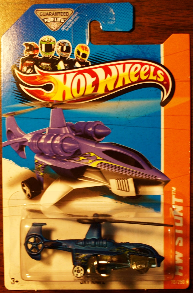 2013 Hot Wheels #76 Sky Knife