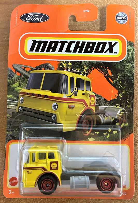 2022 Matchbox #63 1965 Ford C900