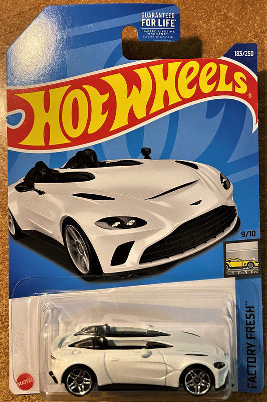 2022 Hot Wheel #183 Aston Martin V12 Speeder WHITE