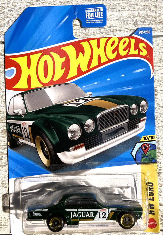 2026 Hot Wheels #205 Jaguar XJC V12 Coupe GREEN