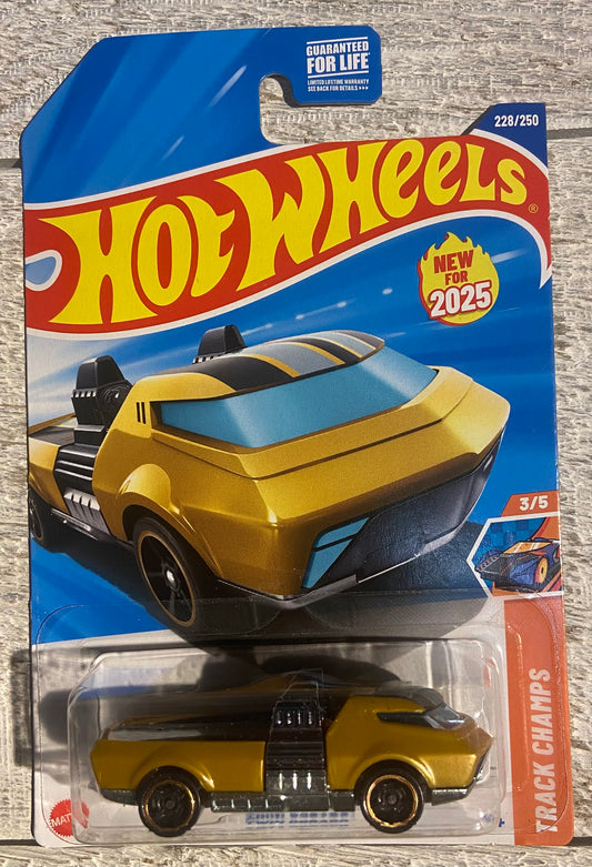 2025 Hot Wheels #228 Twin Dorado GOLD