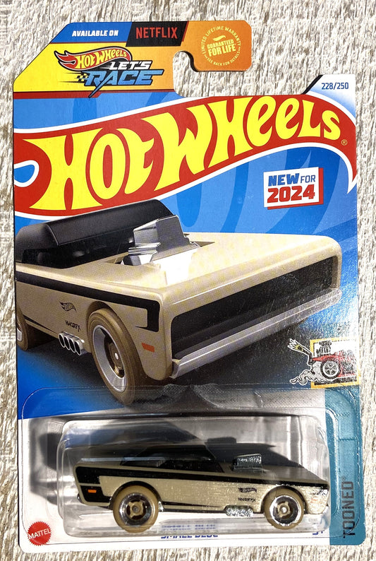 2024 Hot Wheels #228 Small Bloc TAN
