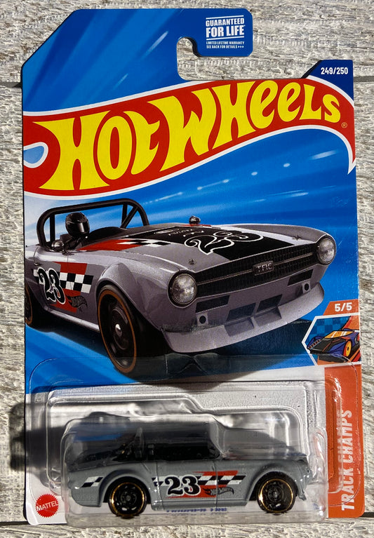 2025 Hot Wheels #249 Triumph TR6 TREASURE HUNT