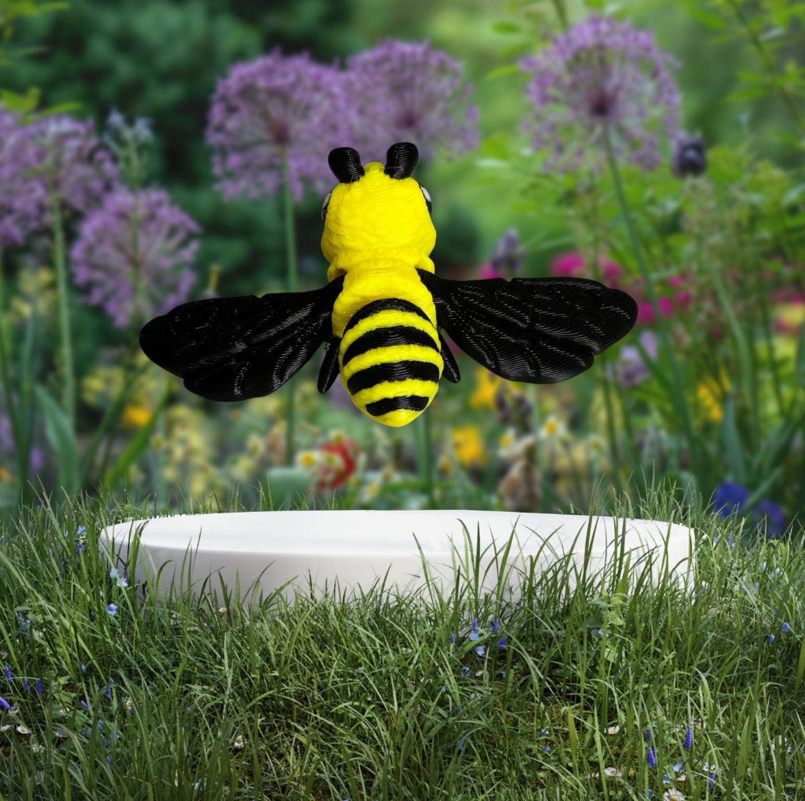 Bee Hatchling-black/yellow
