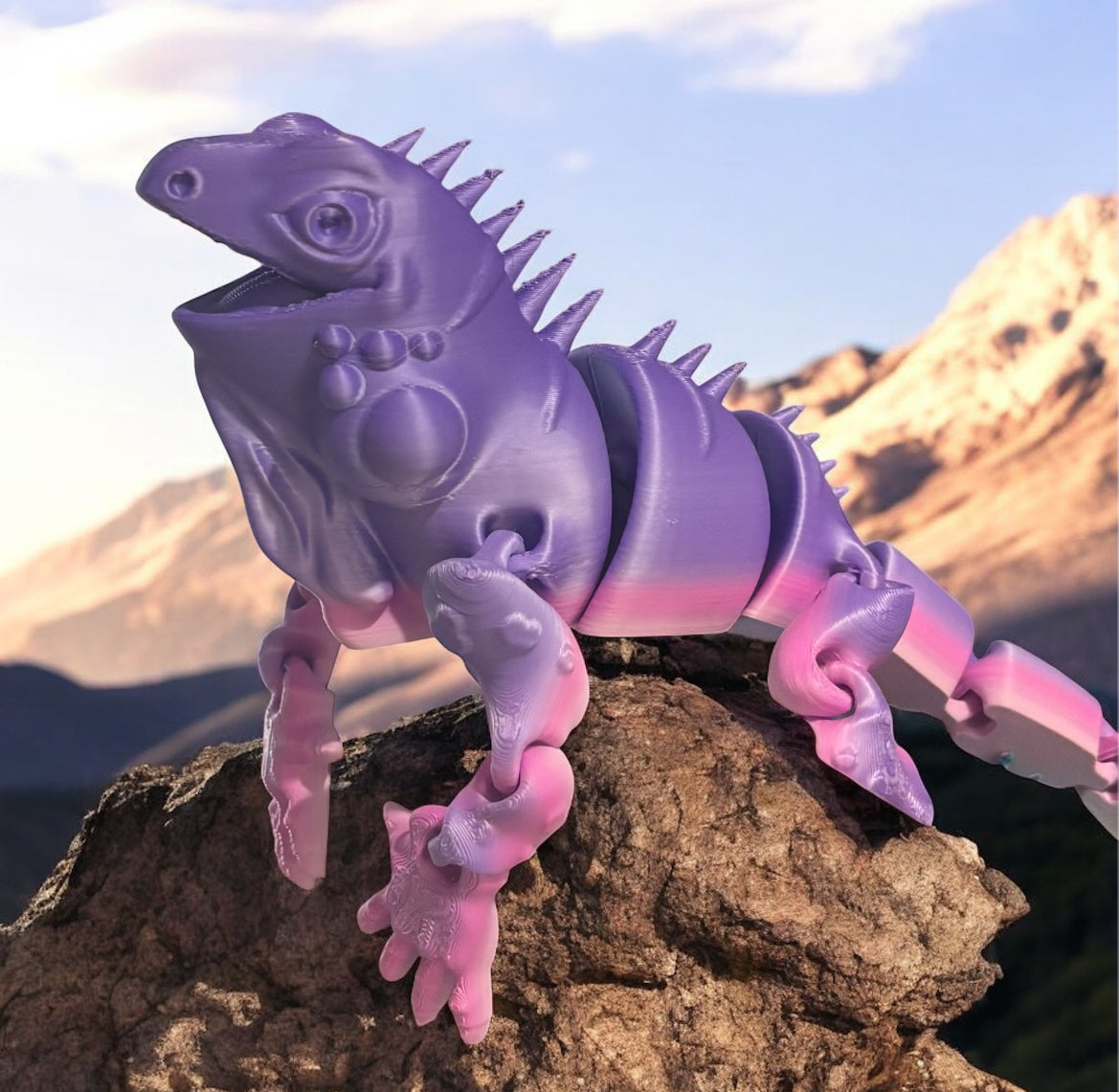 3D Printed - 8" Iguana - Rainbow 03