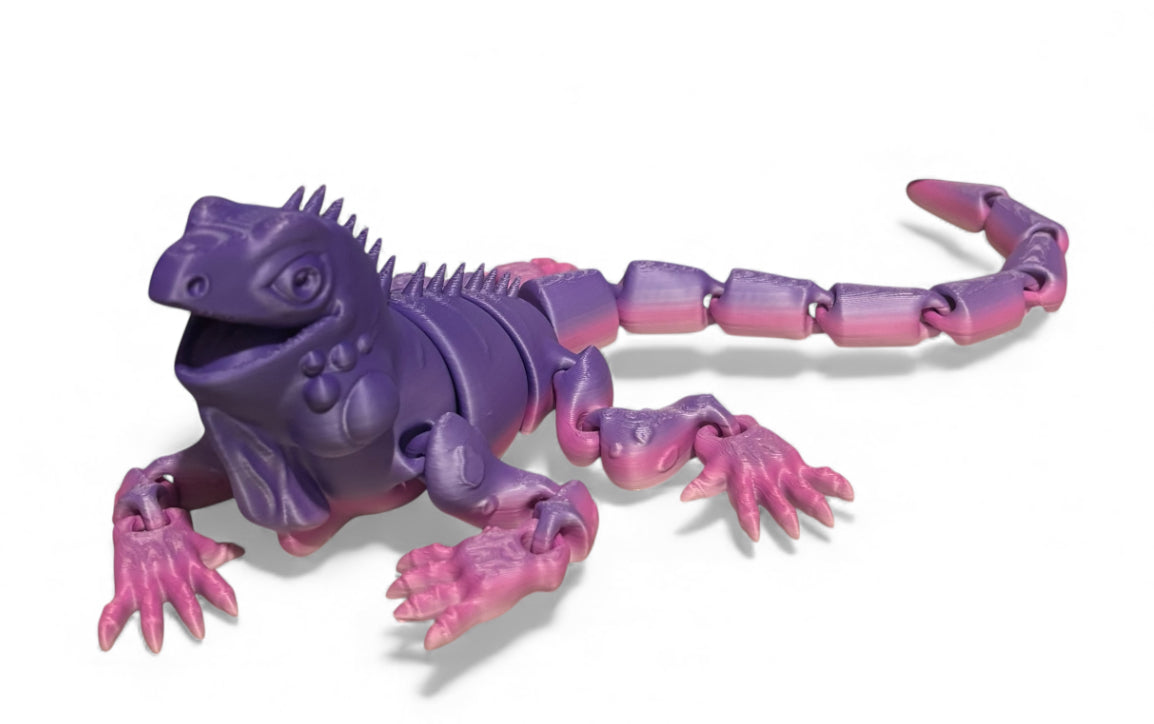 3D Printed - 8" Iguana - Rainbow 03