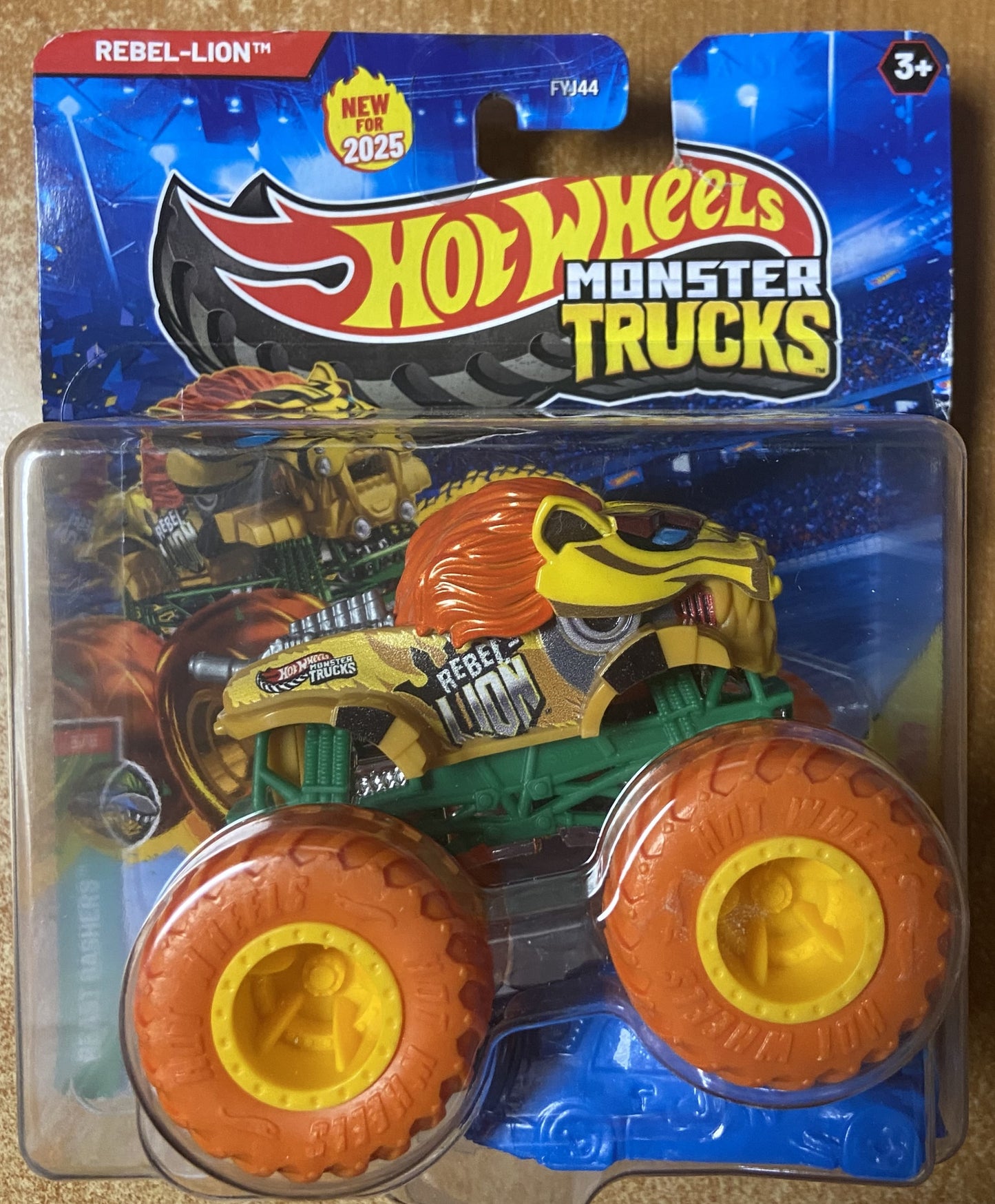 2025 Hot Wheels Monster Trucks - Beast Bashers #3 Rebel Lion