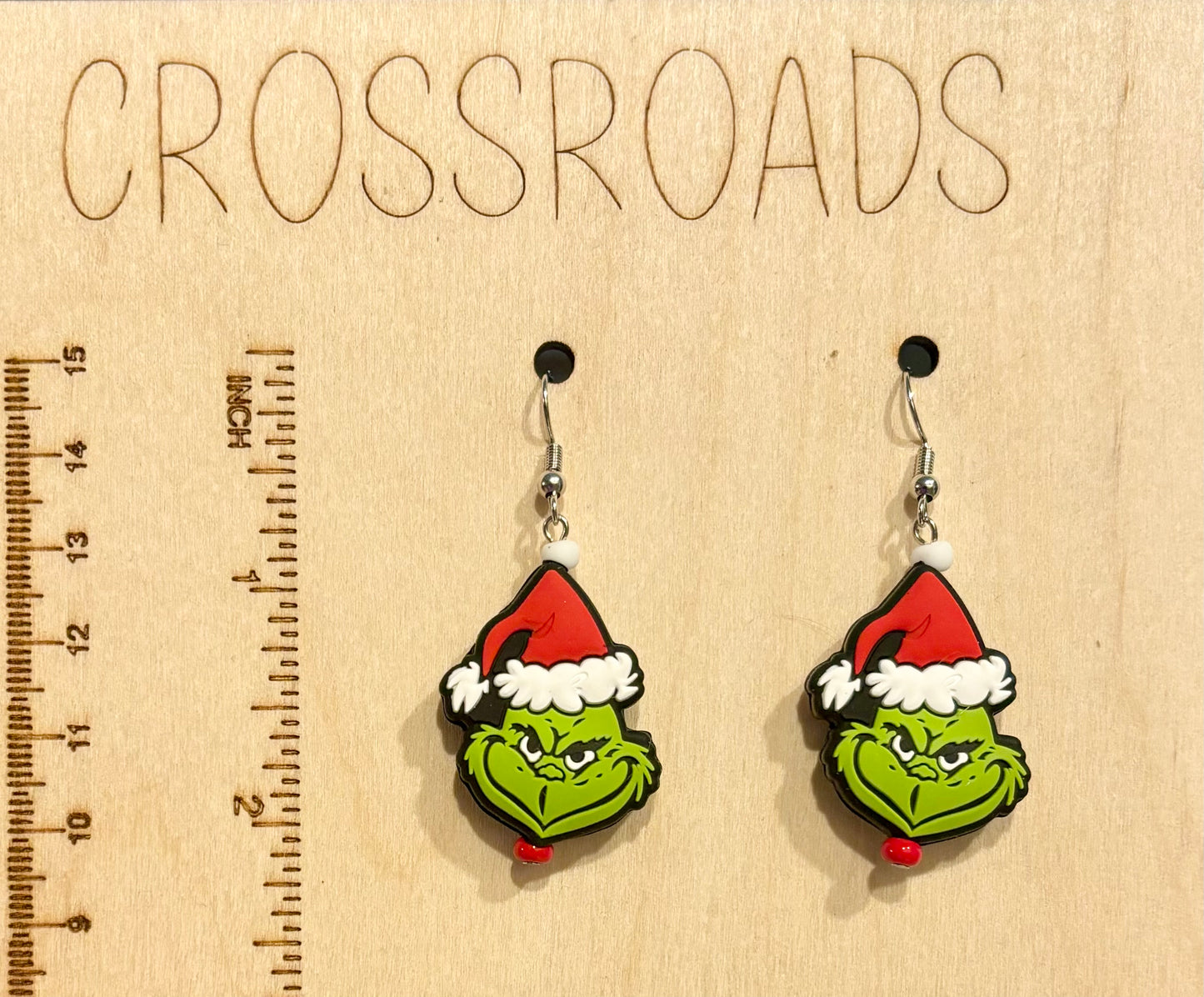 Focal Bead Earrings - Grinch Head - BE151