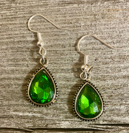 Green Gemstone Teardrop earrings