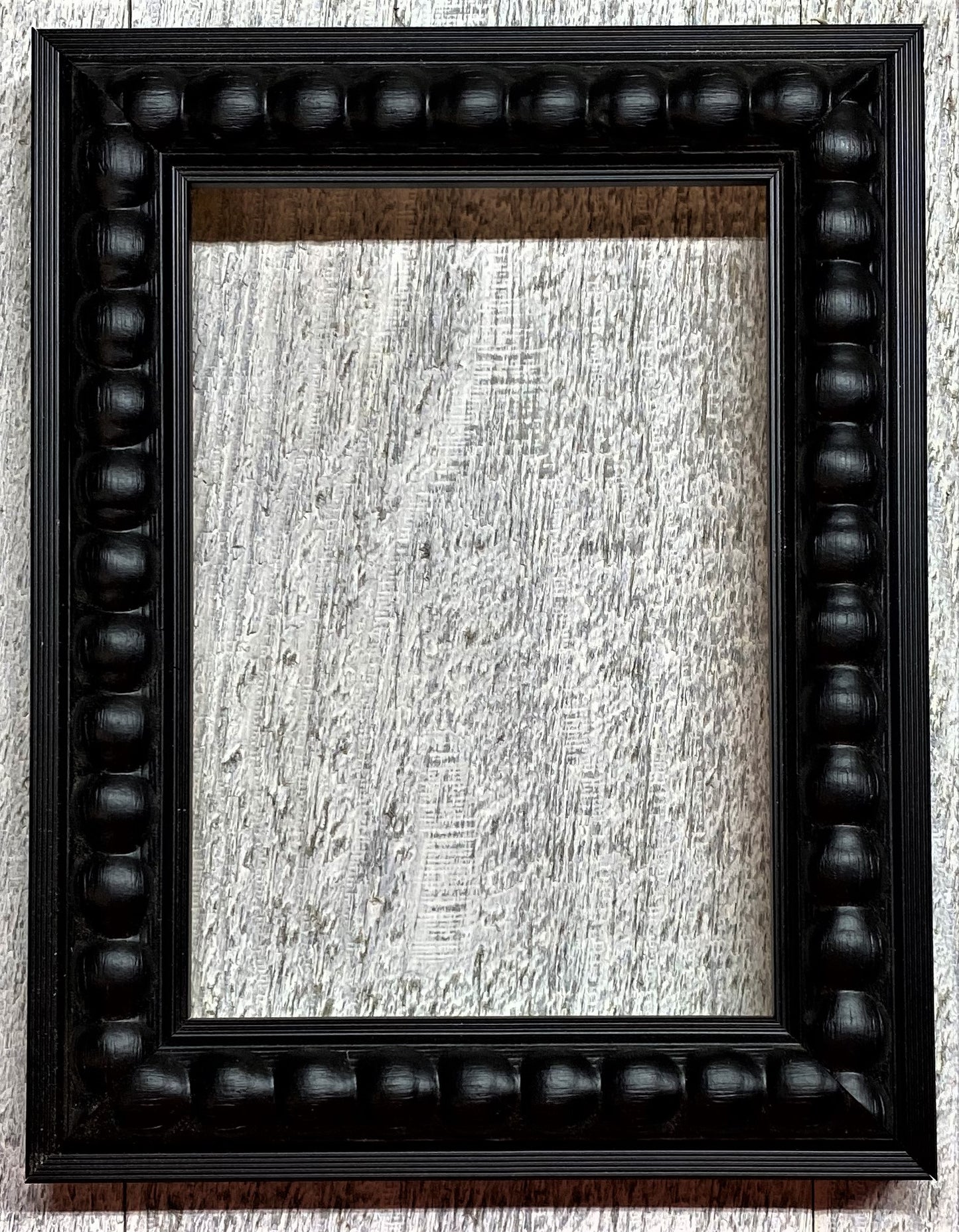 Picture Frame 1-1/4" Black Bead - U002